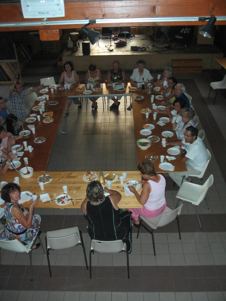 Dîner avant la soirée trad'