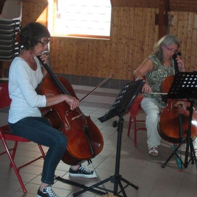 Anne et Florence, très attentives