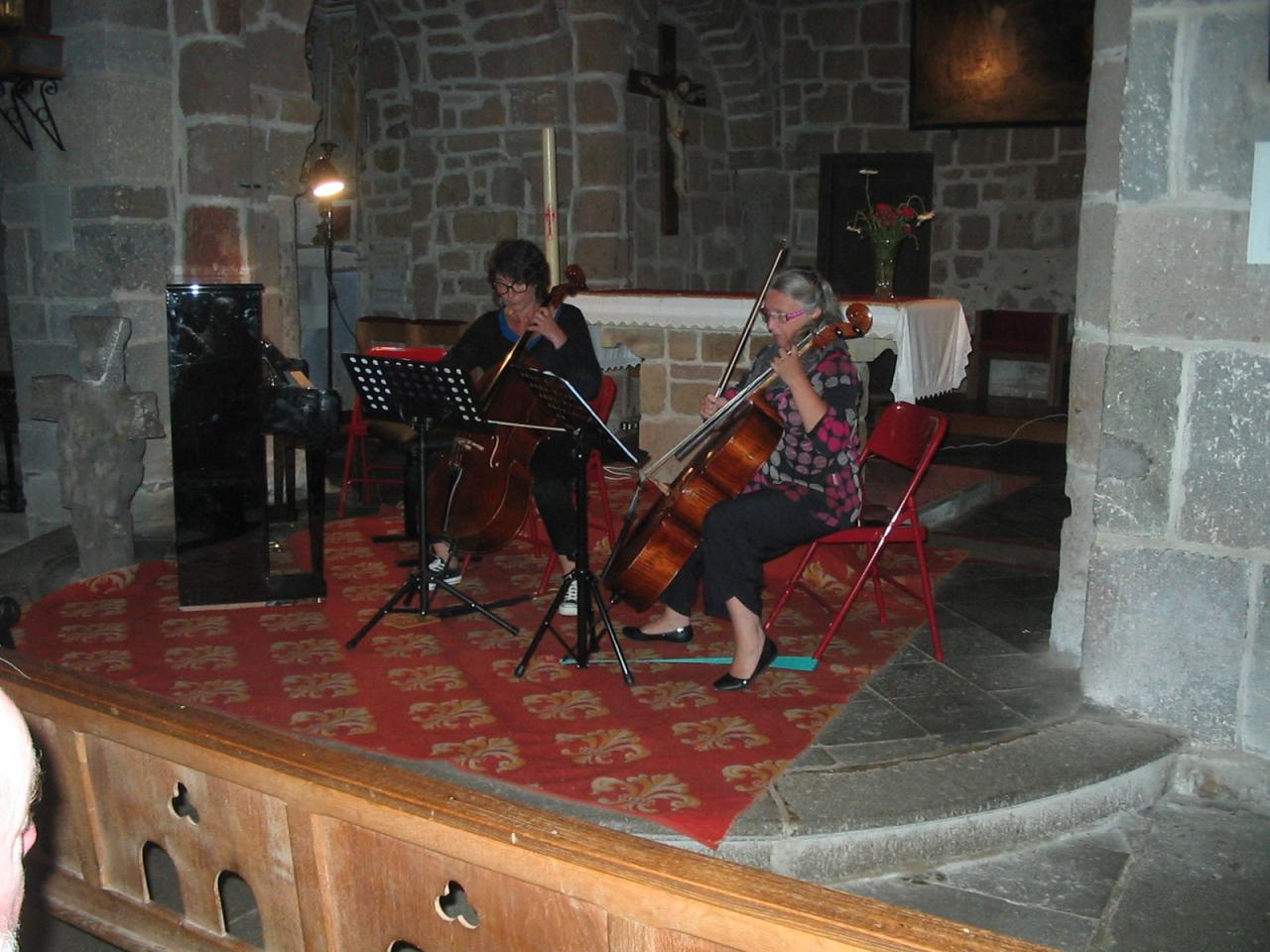 Concert de fin de stage dans l'église de Cheylade